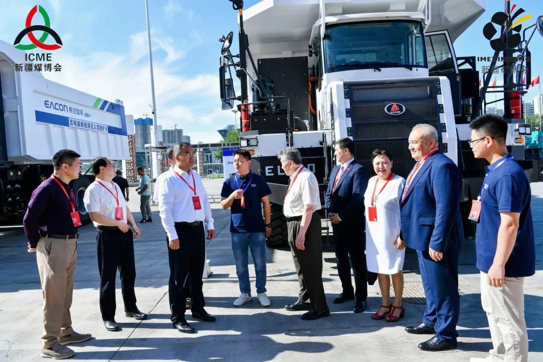 开局良好成绩亮眼前两月新疆经济观察